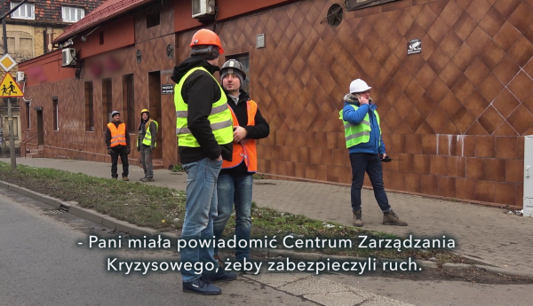 Zablokowany hydrant i zbiornik na czwartym piętrze