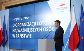 Michał Dworczyk zaprezentował projekt ustawy w sprawie lotów najważniejszych osób w państwie