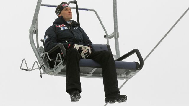 Słynny trener skoków szykuje Chińczyków do igrzysk. "Najpierw chodziło o zwykłe stanie na nartach"