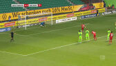 Gol Roberta Lewandowskiego w meczu Wolfsburg - Bayern w 34. kolejce Bundesligi