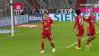 Gol Roberta Lewandowskiego w meczu Bayern - Schalke w 1. kolejce Bundesligi