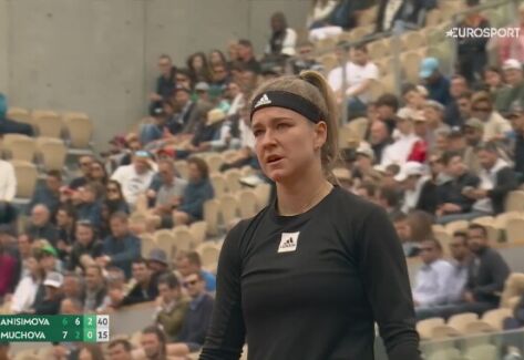 Karolina Muchova skreczowała w 3. secie meczu z Anisimovą