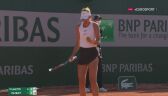 Magda Linette pokonała Chloe Paquet w 1. rundzie Roland Garros