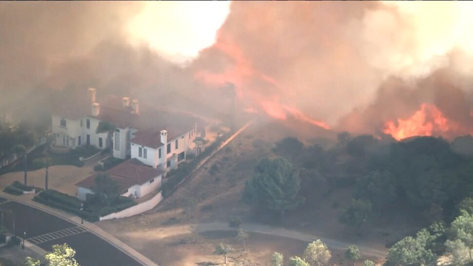 Pożary w hrabstwie Orange w południowej Kalifornii. To skutek suszy