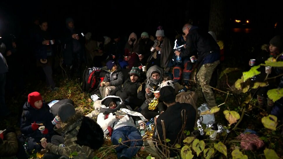 Grupa Irakijczyków znaleziona w lesie złożyła wnioski o azyl w Polsce