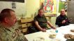 Afganistan: ekipa Faktów podczas bożonarodzeniowego obiadu z gen. bryg. Cezarym Podlasińskim, dowódcą polskiego kontyngentu w Afganistanie 